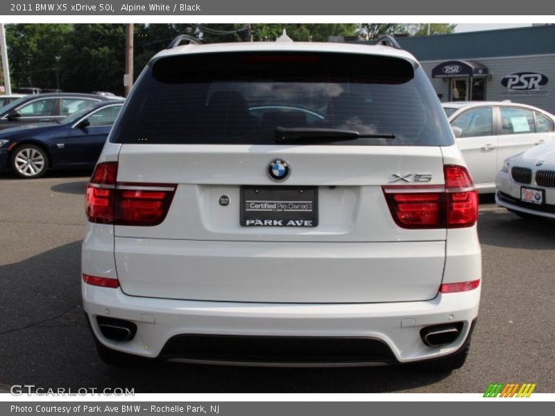 Alpine White / Black 2011 BMW X5 xDrive 50i