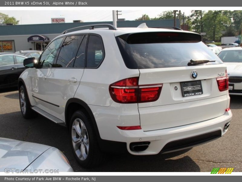 Alpine White / Black 2011 BMW X5 xDrive 50i