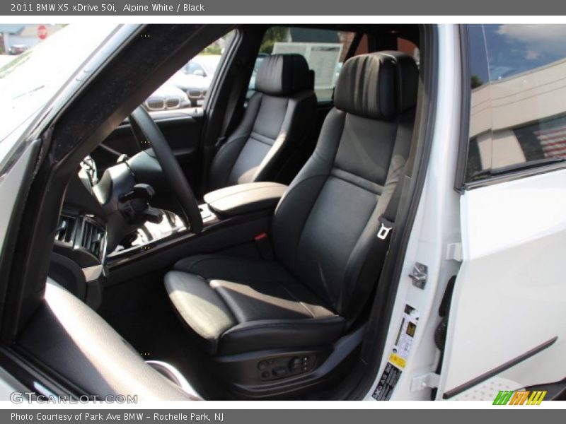 Alpine White / Black 2011 BMW X5 xDrive 50i