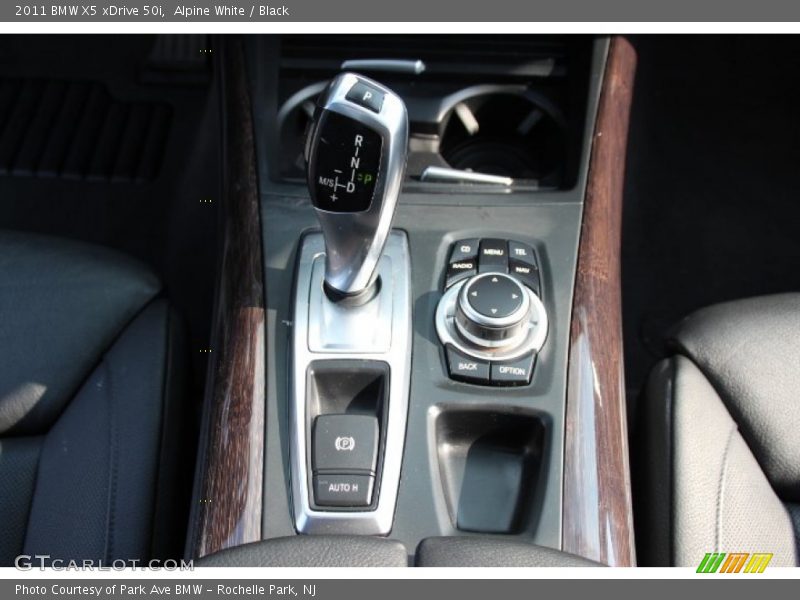 Alpine White / Black 2011 BMW X5 xDrive 50i