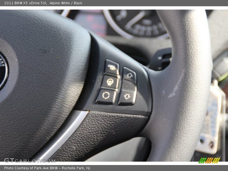 Alpine White / Black 2011 BMW X5 xDrive 50i