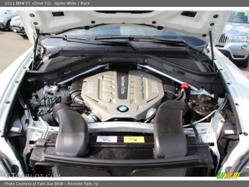 Alpine White / Black 2011 BMW X5 xDrive 50i
