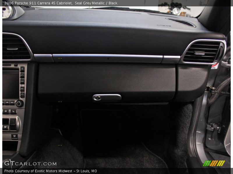 Dashboard of 2006 911 Carrera 4S Cabriolet