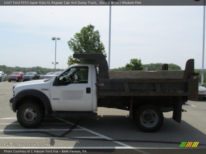 Oxford White / Medium Flint 2007 Ford F550 Super Duty XL Regular Cab 4x4 Dump Truck