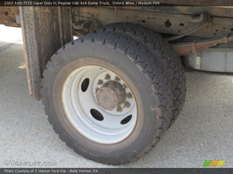 Oxford White / Medium Flint 2007 Ford F550 Super Duty XL Regular Cab 4x4 Dump Truck