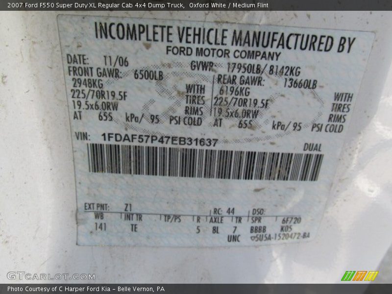 2007 F550 Super Duty XL Regular Cab 4x4 Dump Truck Oxford White Color Code Z1