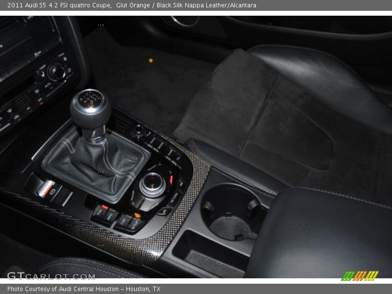  2011 S5 4.2 FSI quattro Coupe 6 Speed Manual Shifter