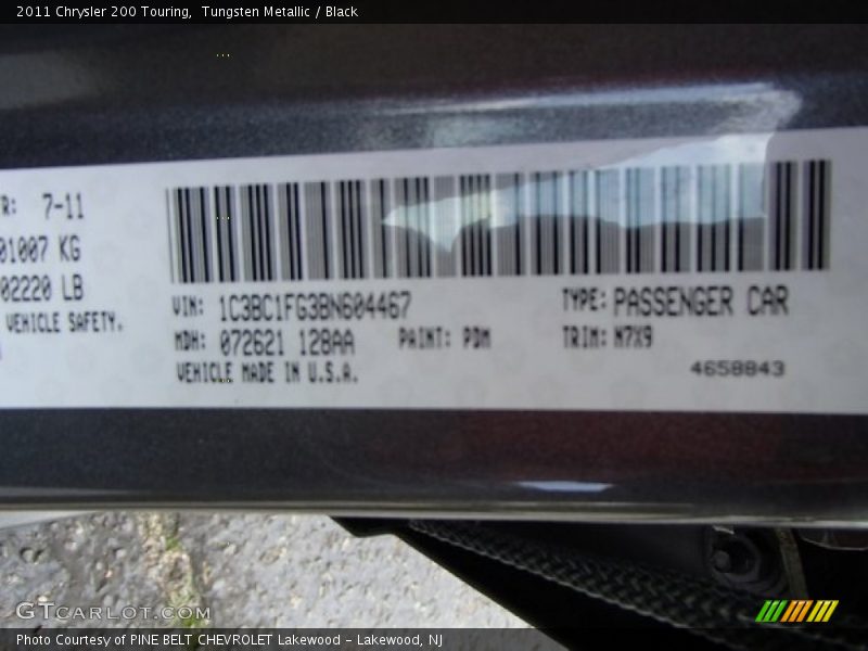 Tungsten Metallic / Black 2011 Chrysler 200 Touring