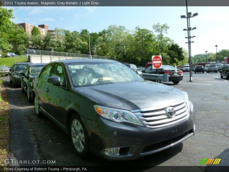 Magnetic Gray Metallic / Light Gray 2012 Toyota Avalon