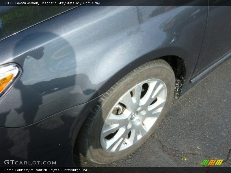 Magnetic Gray Metallic / Light Gray 2012 Toyota Avalon