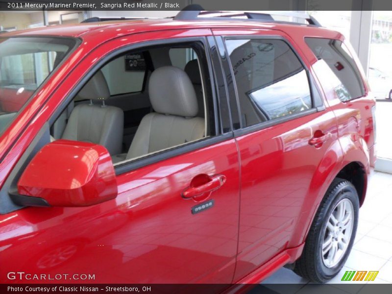 Sangria Red Metallic / Black 2011 Mercury Mariner Premier