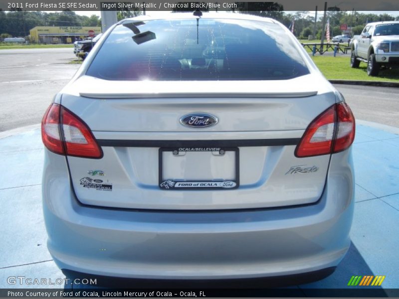 Ingot Silver Metallic / Charcoal Black/Blue Cloth 2011 Ford Fiesta SE SFE Sedan