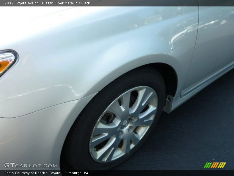 Classic Silver Metallic / Black 2012 Toyota Avalon