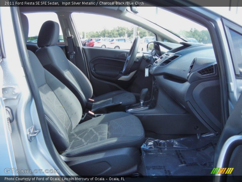 Ingot Silver Metallic / Charcoal Black/Blue Cloth 2011 Ford Fiesta SE SFE Sedan