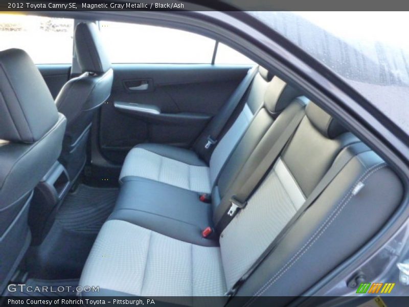 Magnetic Gray Metallic / Black/Ash 2012 Toyota Camry SE