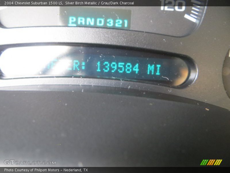 Silver Birch Metallic / Gray/Dark Charcoal 2004 Chevrolet Suburban 1500 LS