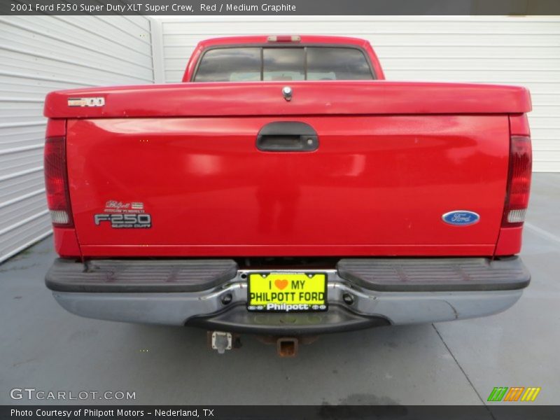 Red / Medium Graphite 2001 Ford F250 Super Duty XLT Super Crew