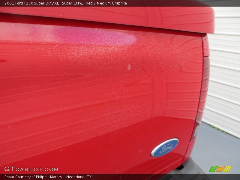 Red / Medium Graphite 2001 Ford F250 Super Duty XLT Super Crew
