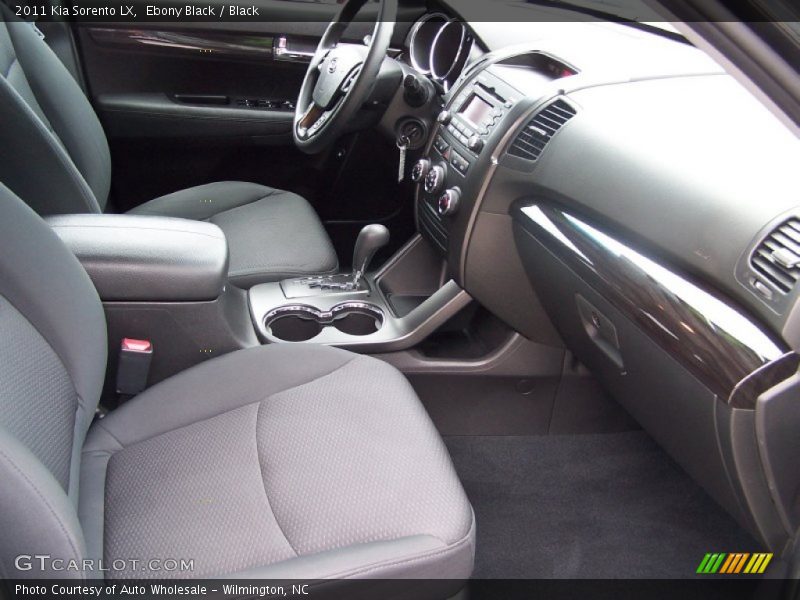Ebony Black / Black 2011 Kia Sorento LX