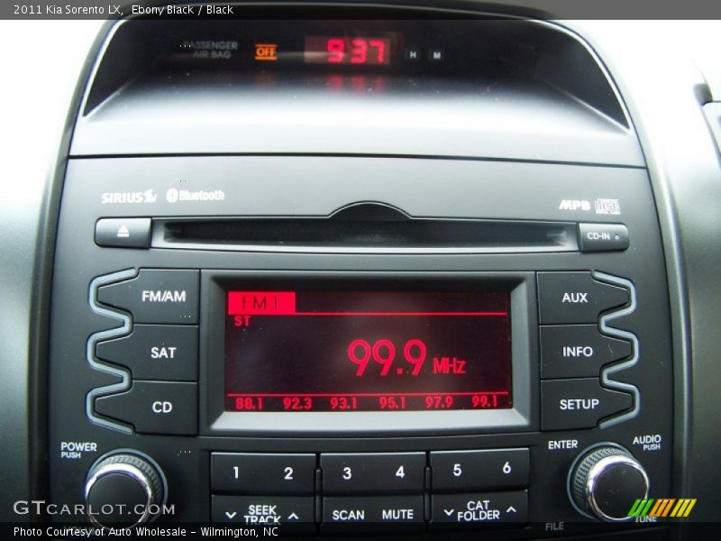 Ebony Black / Black 2011 Kia Sorento LX