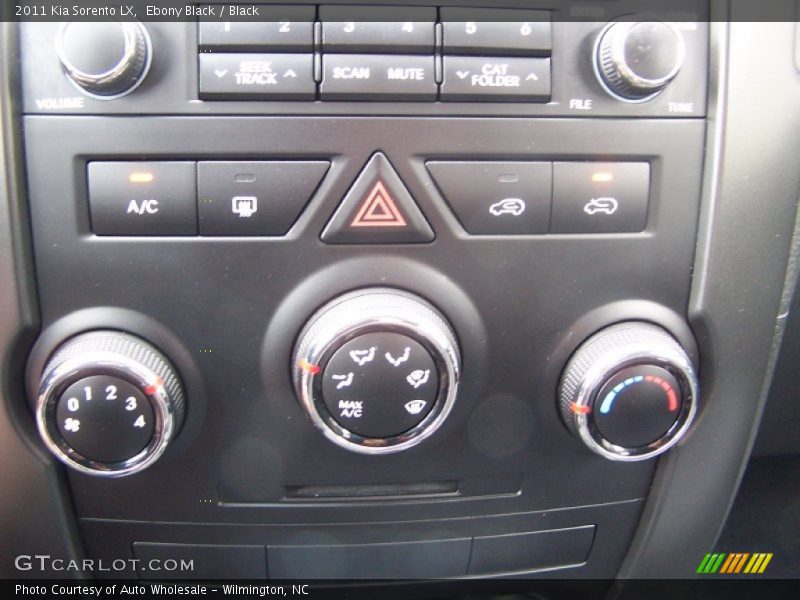 Ebony Black / Black 2011 Kia Sorento LX