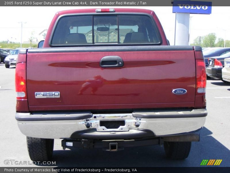 Dark Toreador Red Metallic / Tan 2005 Ford F250 Super Duty Lariat Crew Cab 4x4