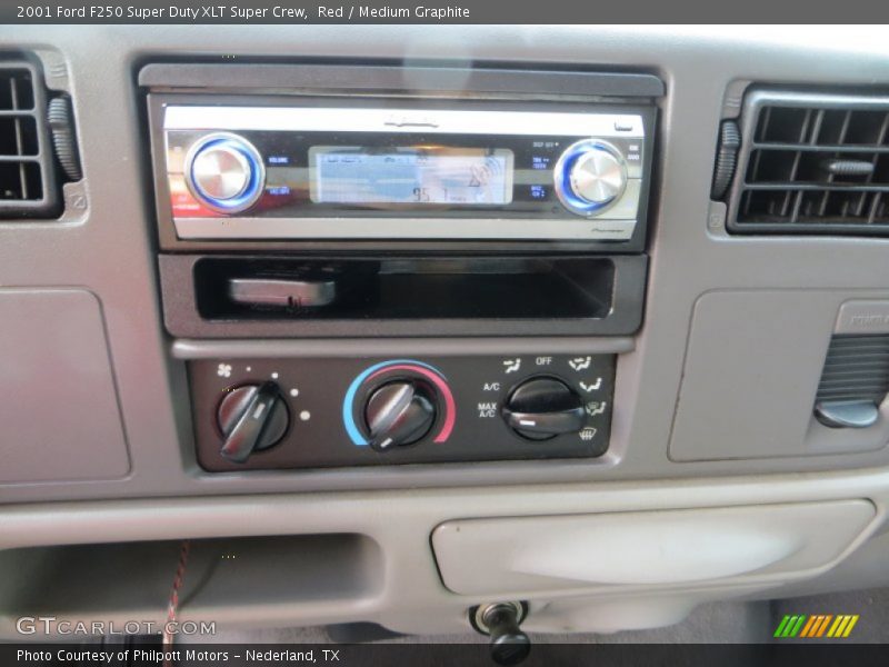 Controls of 2001 F250 Super Duty XLT Super Crew