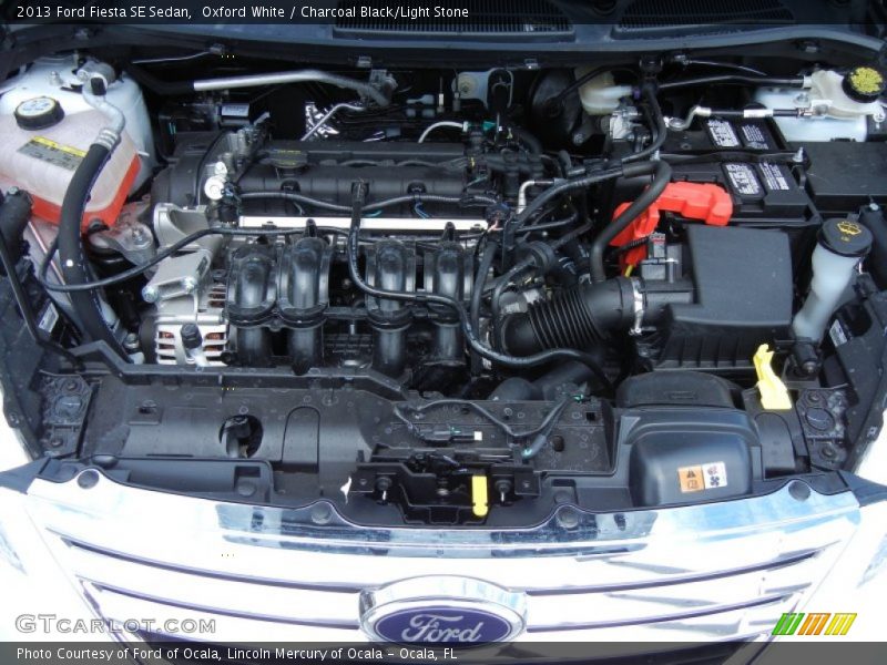 Oxford White / Charcoal Black/Light Stone 2013 Ford Fiesta SE Sedan