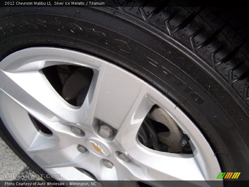 Silver Ice Metallic / Titanium 2012 Chevrolet Malibu LS