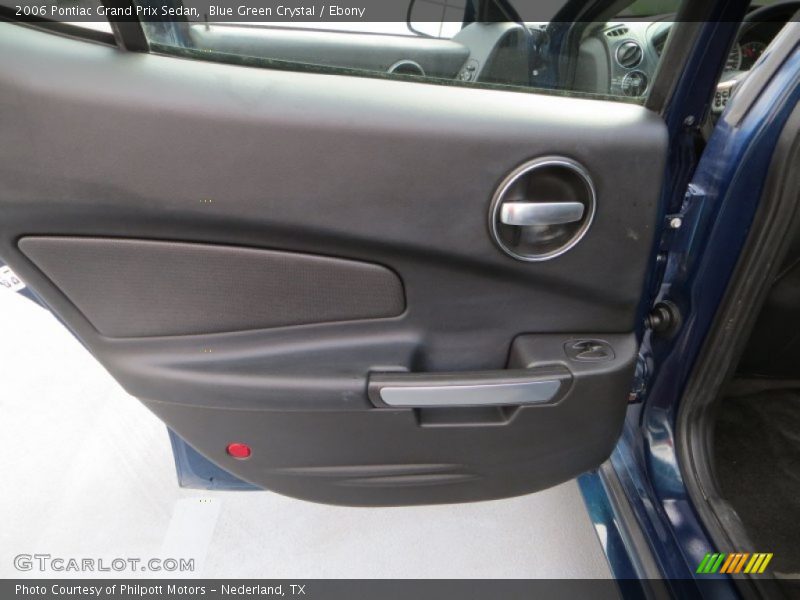 Door Panel of 2006 Grand Prix Sedan