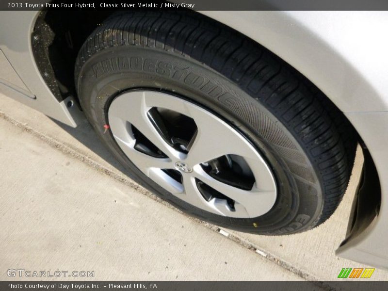 Classic Silver Metallic / Misty Gray 2013 Toyota Prius Four Hybrid