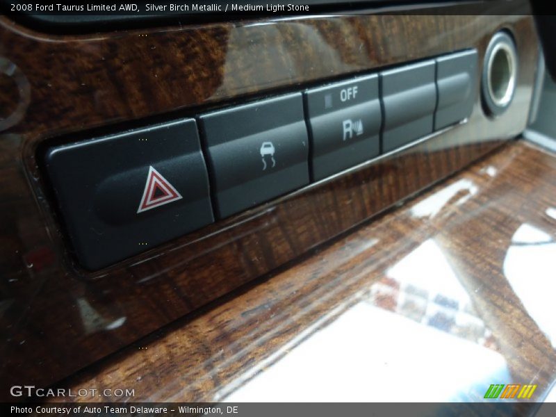 Silver Birch Metallic / Medium Light Stone 2008 Ford Taurus Limited AWD