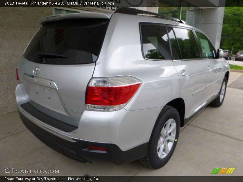 Classic Silver Metallic / Ash 2013 Toyota Highlander V6 4WD