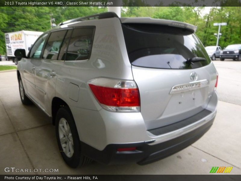 Classic Silver Metallic / Ash 2013 Toyota Highlander V6 4WD