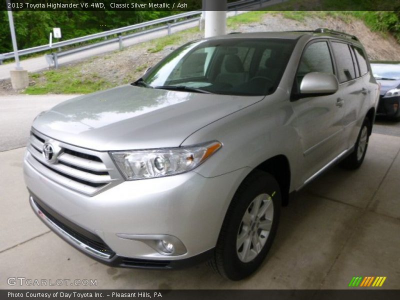 Classic Silver Metallic / Ash 2013 Toyota Highlander V6 4WD