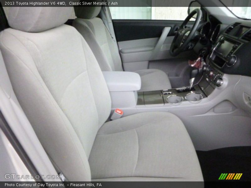 Classic Silver Metallic / Ash 2013 Toyota Highlander V6 4WD