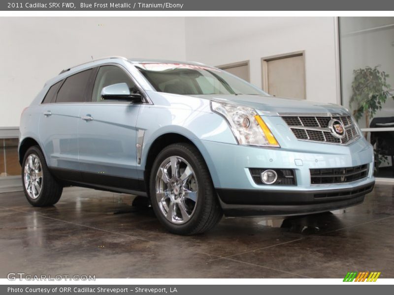 Front 3/4 View of 2011 SRX FWD