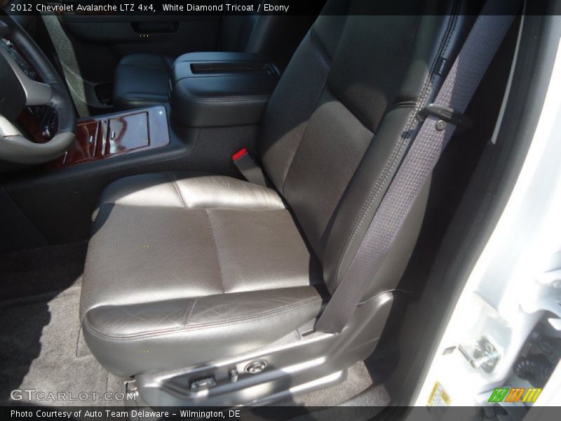 White Diamond Tricoat / Ebony 2012 Chevrolet Avalanche LTZ 4x4