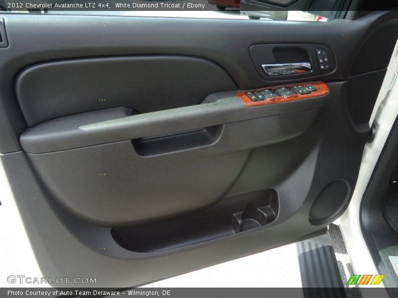 White Diamond Tricoat / Ebony 2012 Chevrolet Avalanche LTZ 4x4