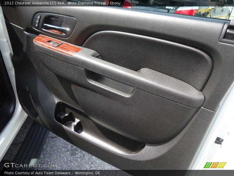 White Diamond Tricoat / Ebony 2012 Chevrolet Avalanche LTZ 4x4