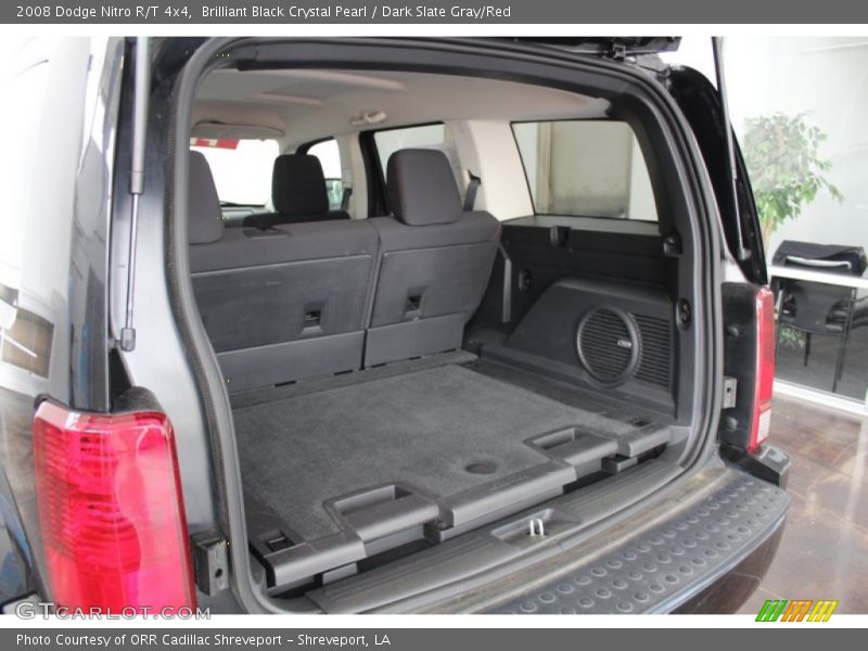  2008 Nitro R/T 4x4 Trunk