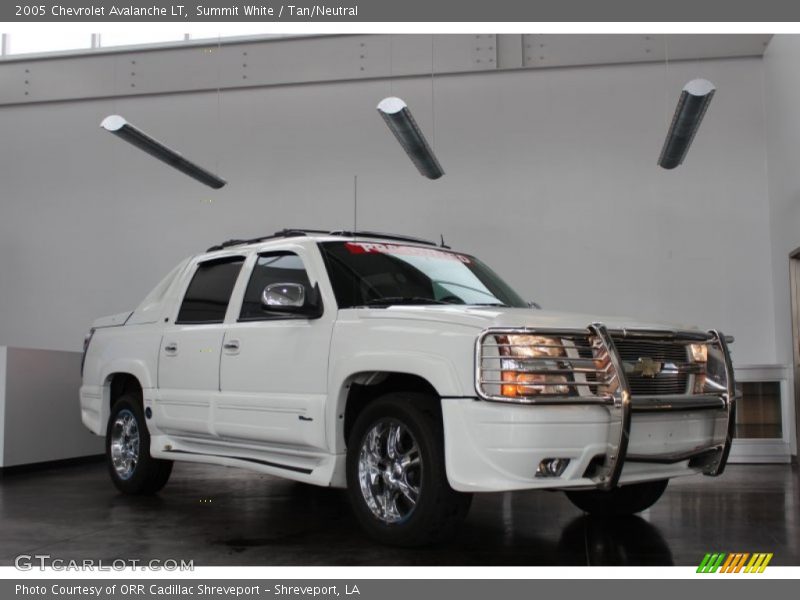 Summit White / Tan/Neutral 2005 Chevrolet Avalanche LT