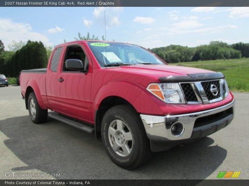 Front 3/4 View of 2007 Frontier SE King Cab 4x4