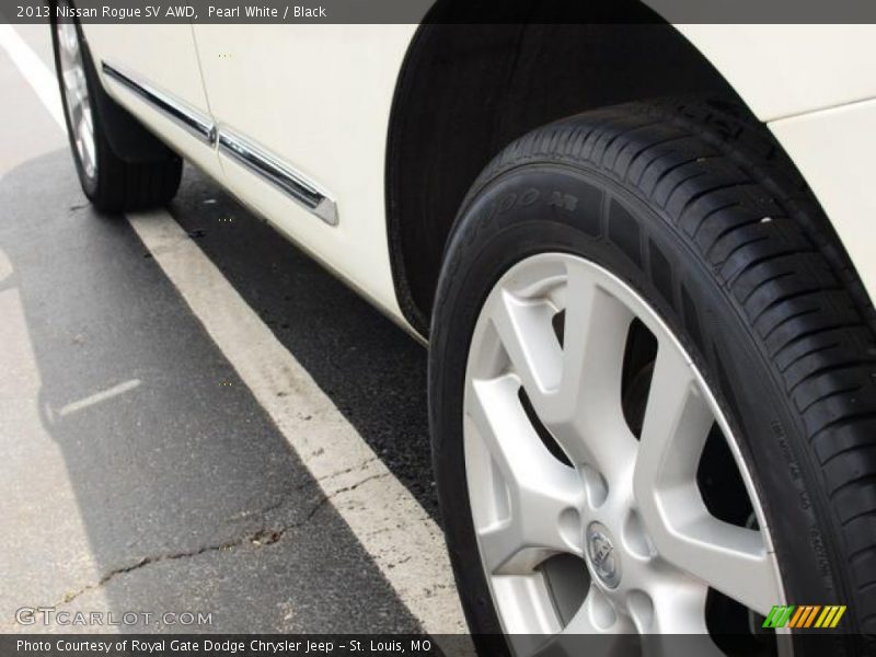 Pearl White / Black 2013 Nissan Rogue SV AWD