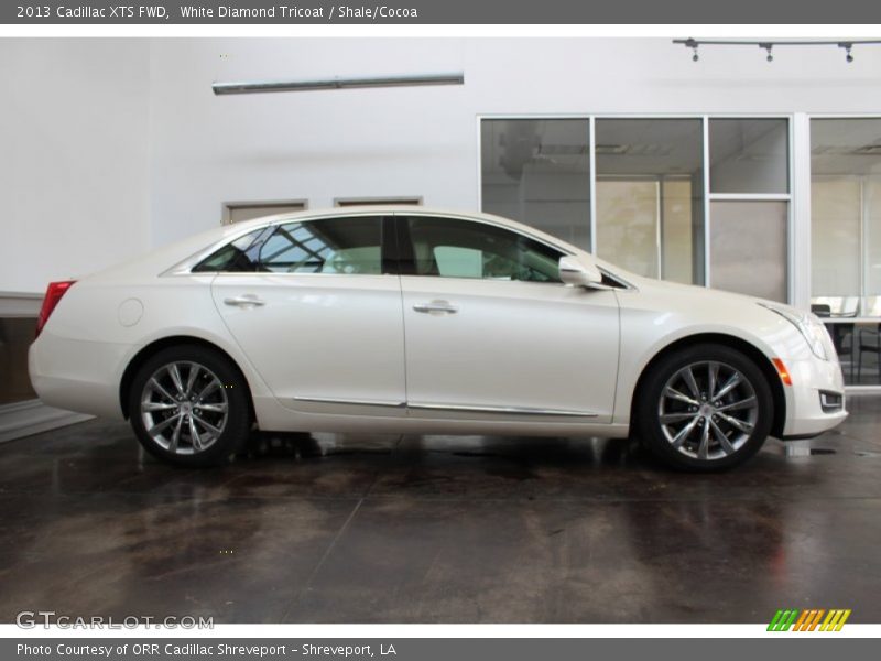 White Diamond Tricoat / Shale/Cocoa 2013 Cadillac XTS FWD