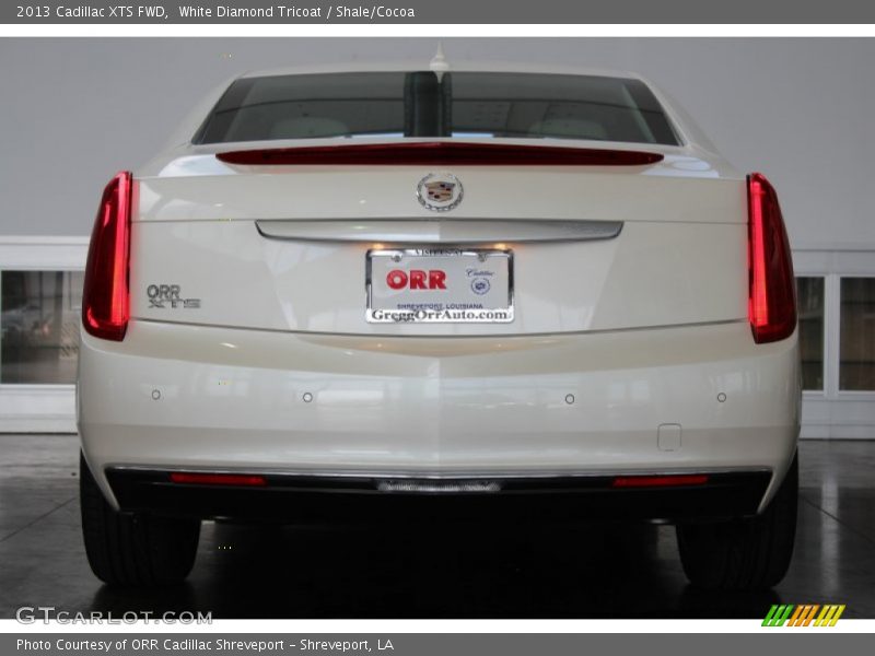 White Diamond Tricoat / Shale/Cocoa 2013 Cadillac XTS FWD