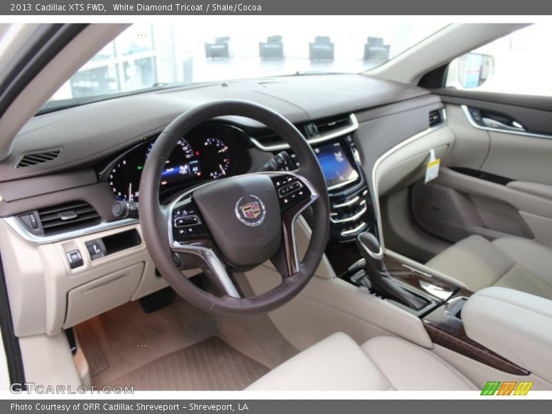 White Diamond Tricoat / Shale/Cocoa 2013 Cadillac XTS FWD
