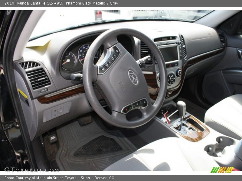 Phantom Black Metallic / Gray 2010 Hyundai Santa Fe GLS 4WD