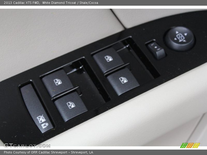 White Diamond Tricoat / Shale/Cocoa 2013 Cadillac XTS FWD