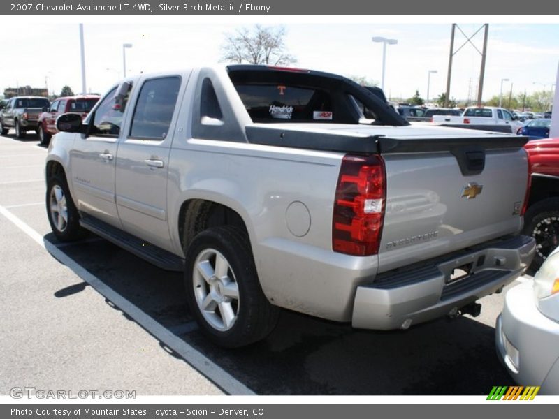 Silver Birch Metallic / Ebony 2007 Chevrolet Avalanche LT 4WD